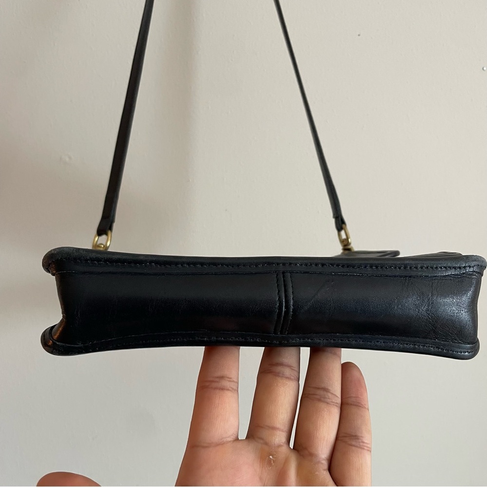 Coach Vintage 1983‎ The Station CrossBody Top Handle Leather Bag in Black - Picture 5 of 11